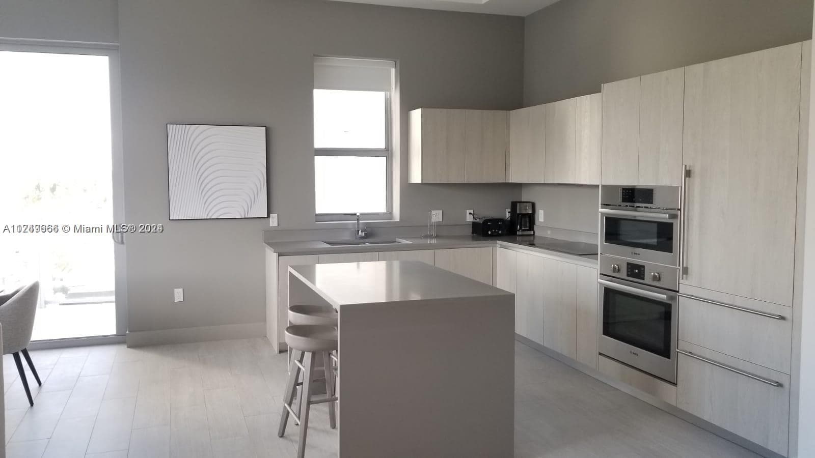 4010 S Ocean Dr R301 photo 3