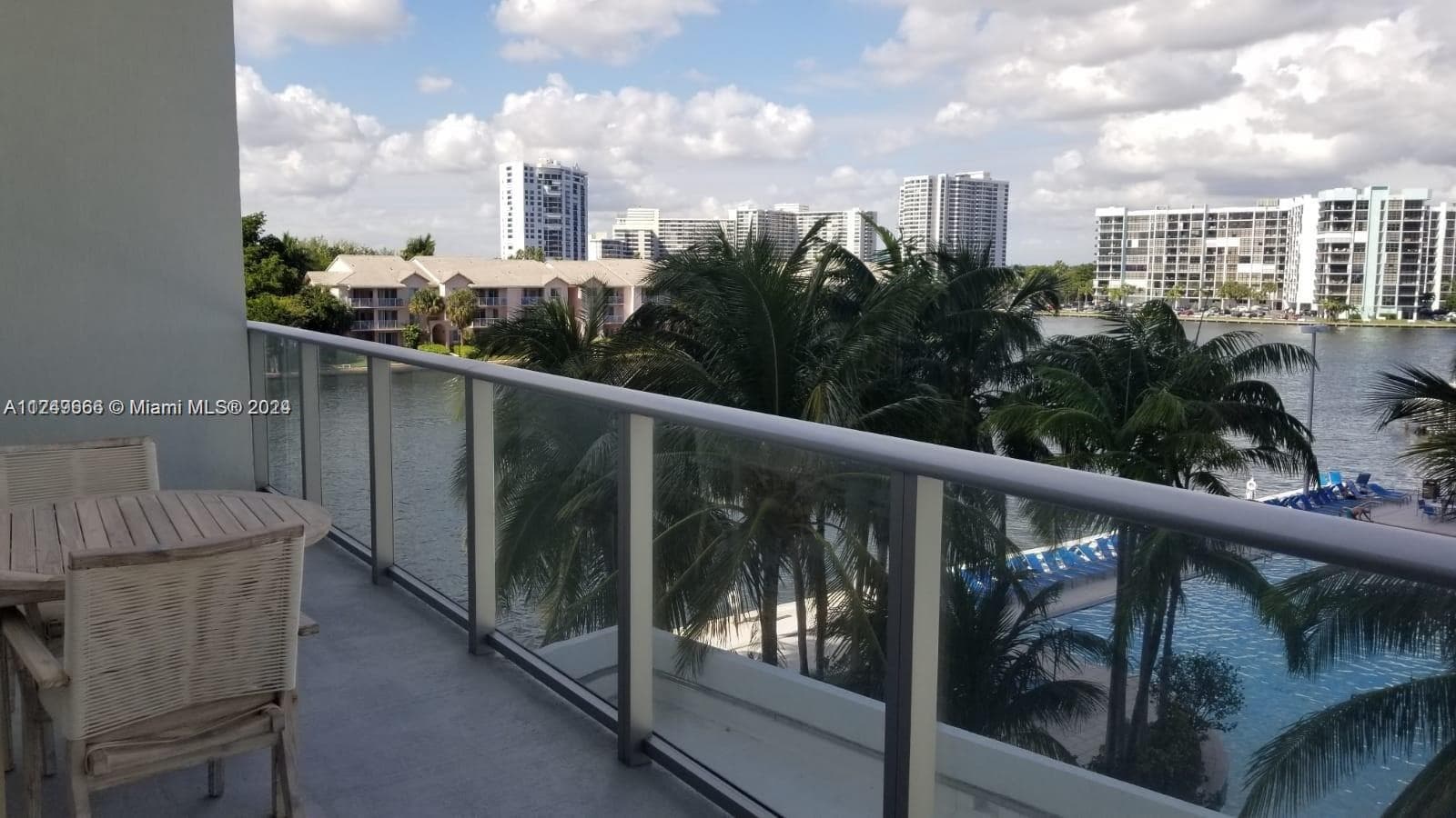 4010 S Ocean Dr R301 photo 4