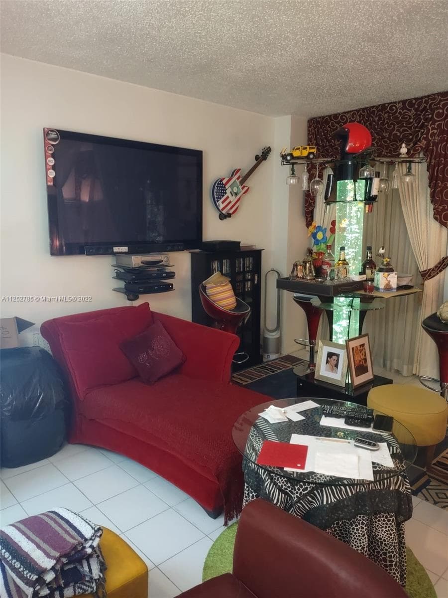 4747 Collins Ave 107 photo 8