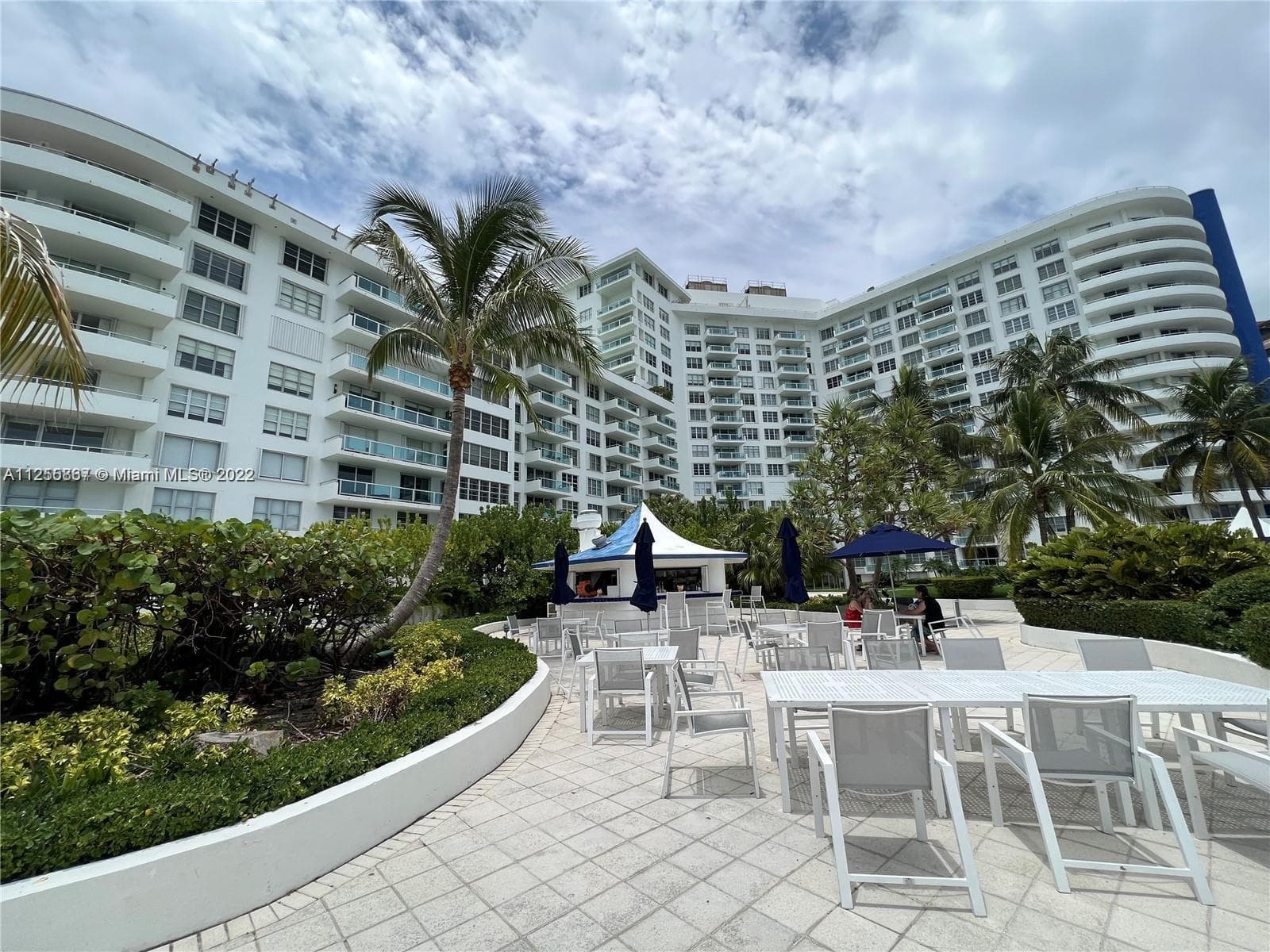 5161 Collins Ave 1711 photo 23