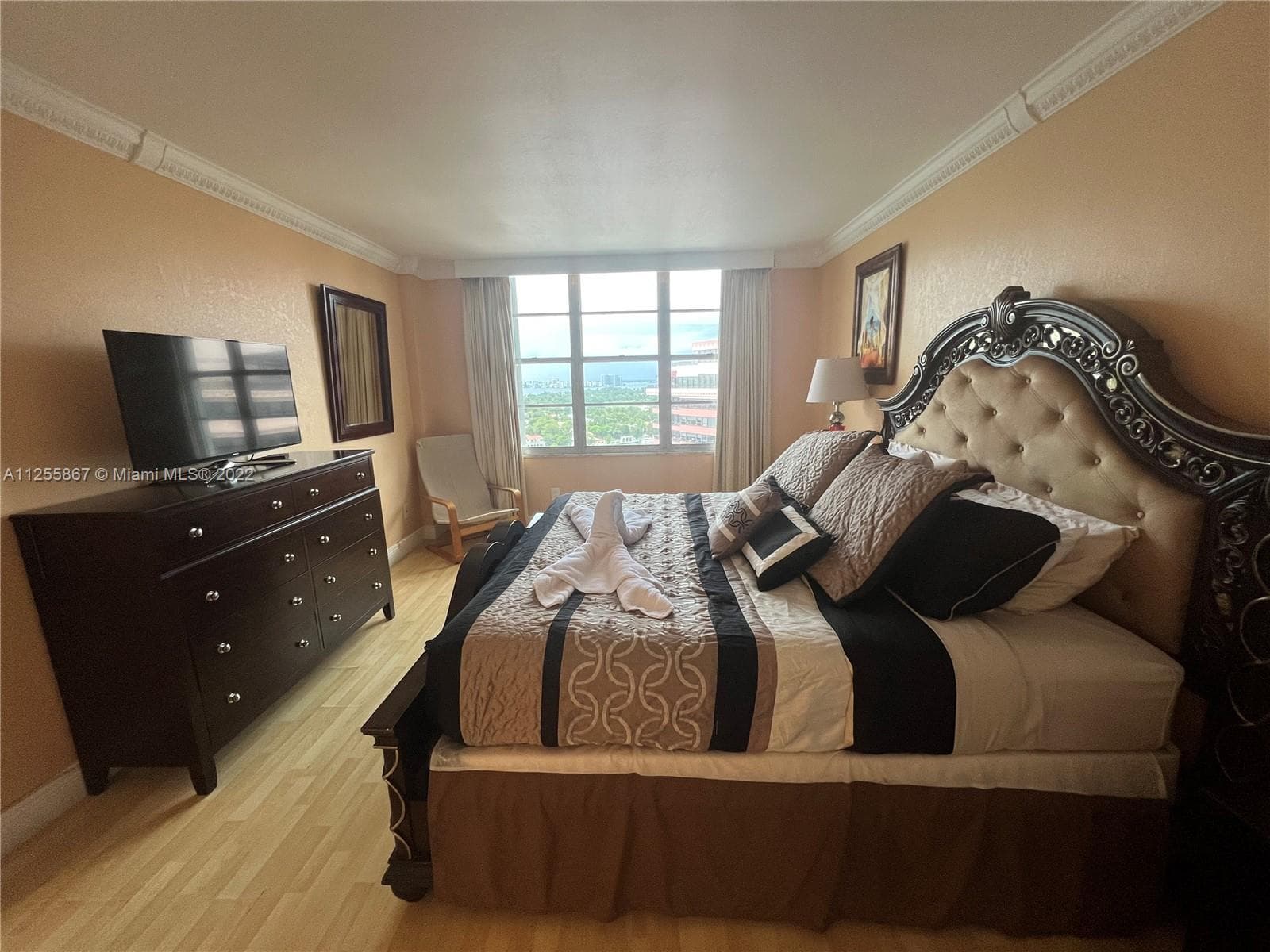 5161 Collins Ave 1711 photo 10
