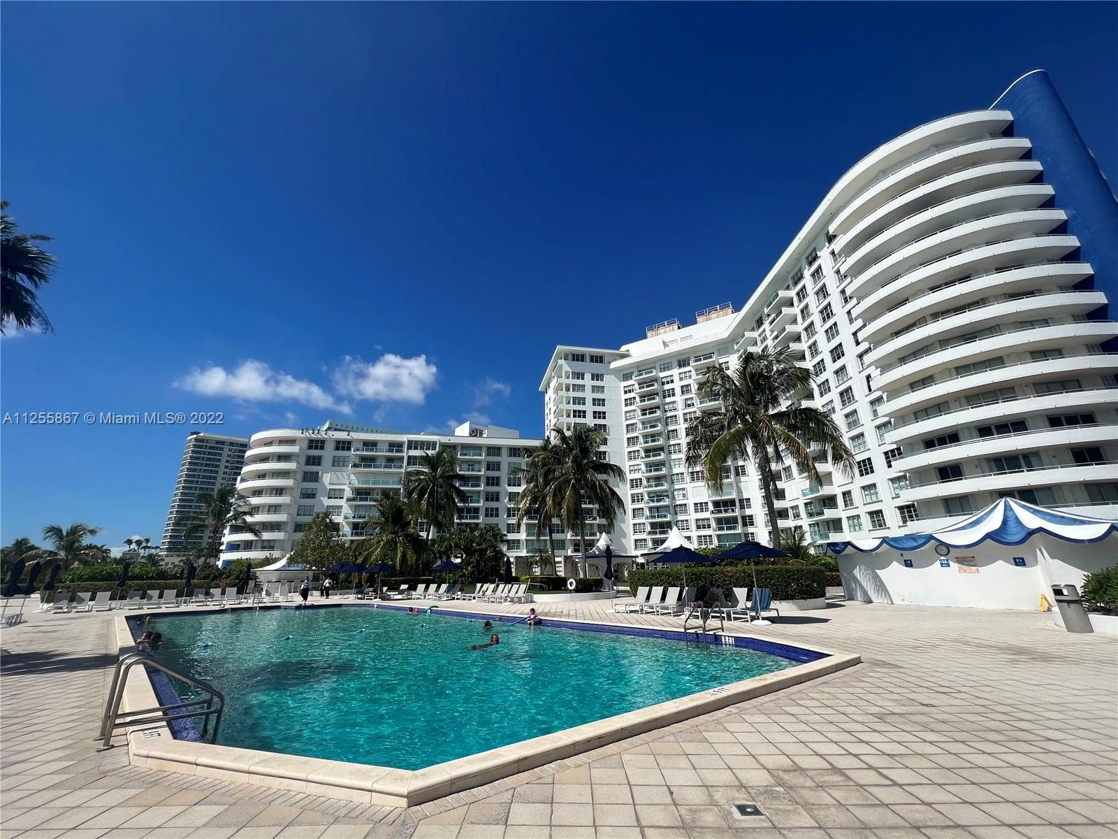 5161 Collins Ave 1711 photo 19
