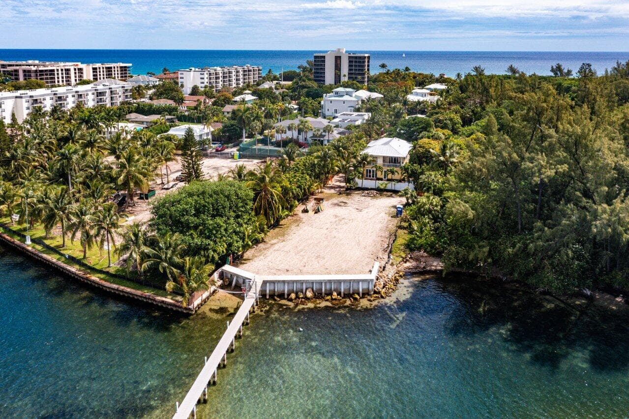 900 Lago Mar Lane 200 photo 10