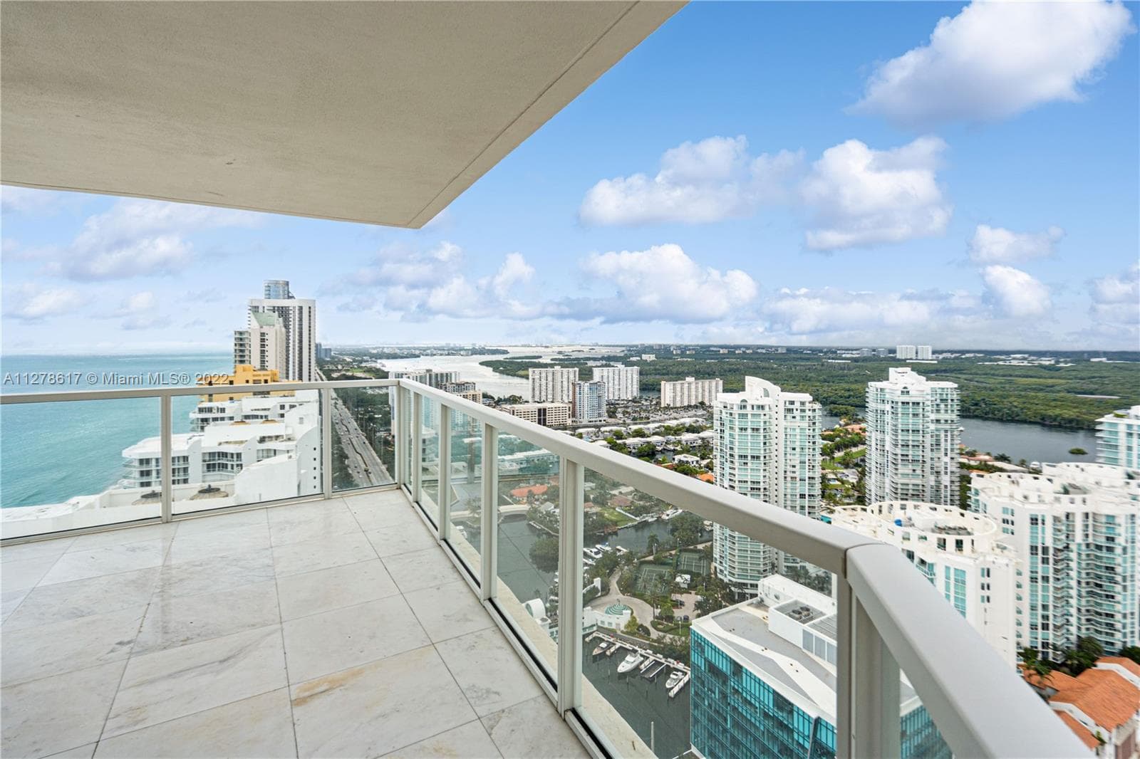 16699 Collins Ave 4108 photo 4