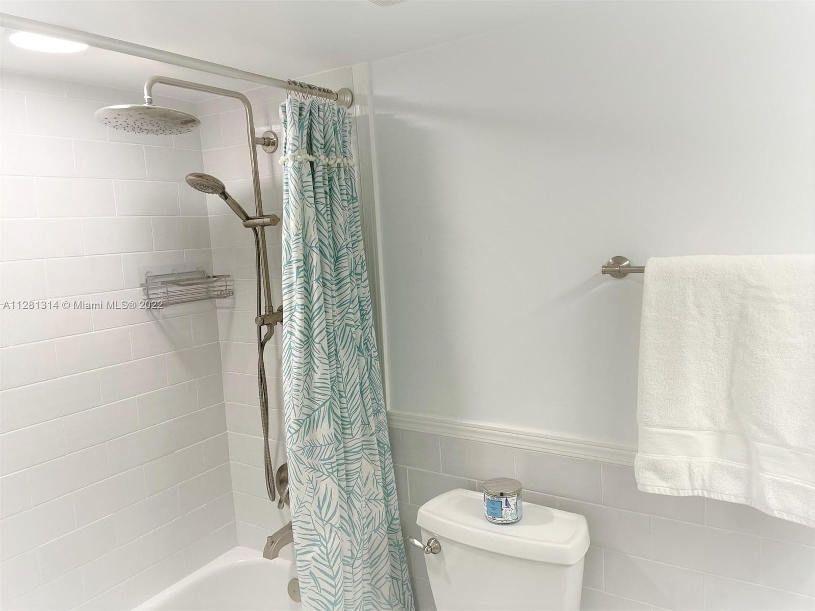 5161 Collins Ave 404 photo 12