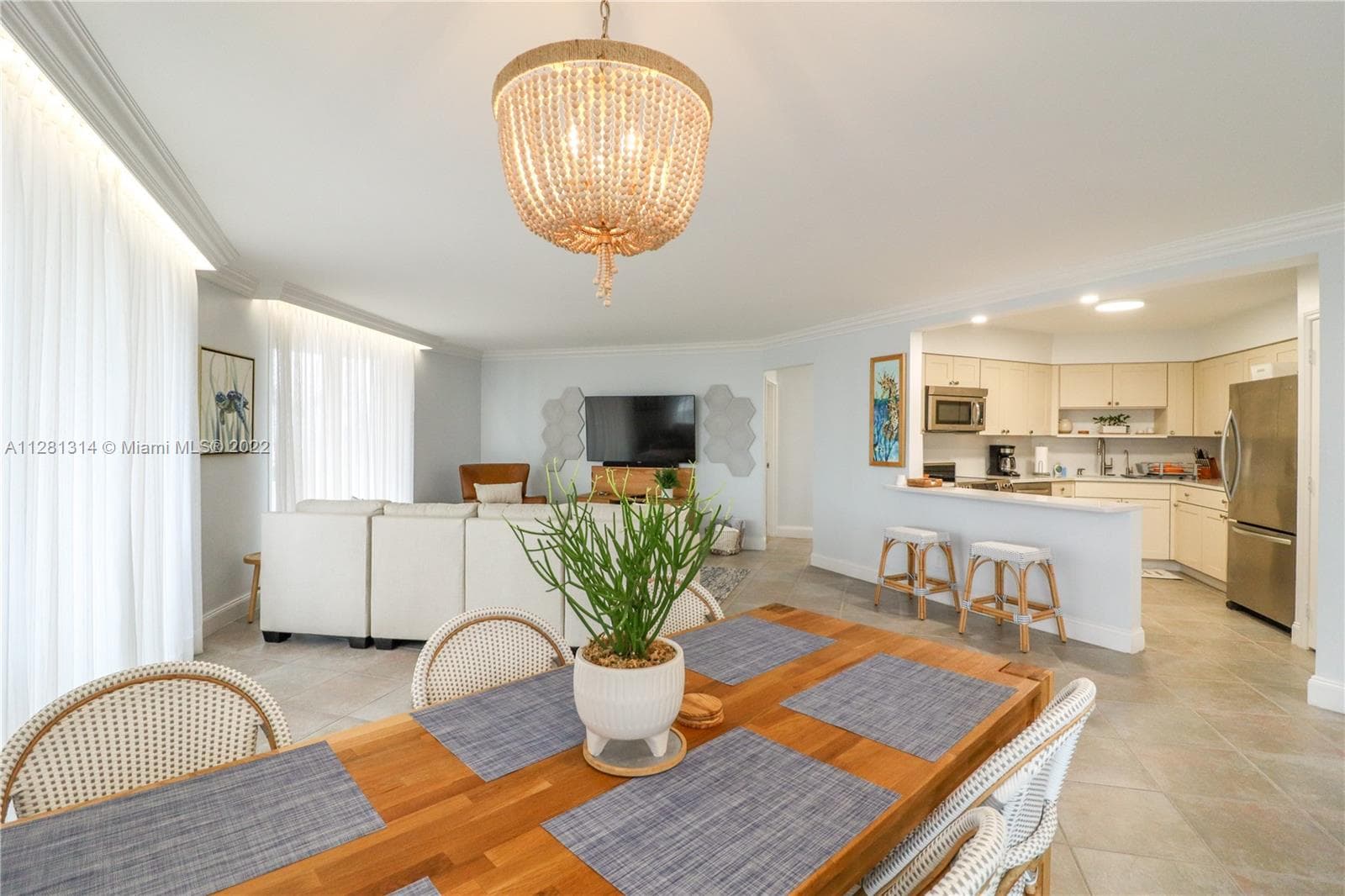 5161 Collins Ave 404 photo 5