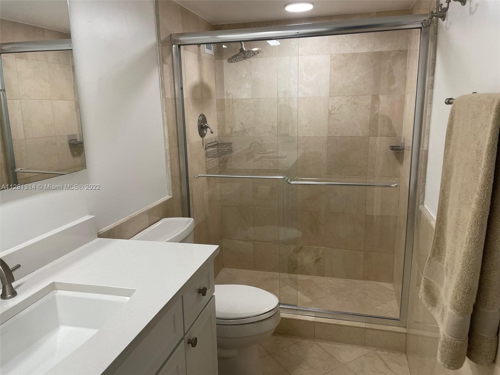 5161 Collins Ave 404 photo 15