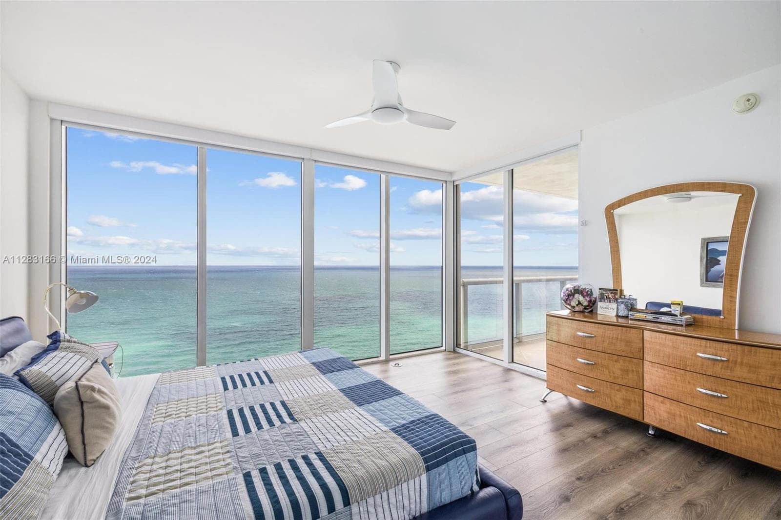 1830 S OCEAN DR 2102 photo 16