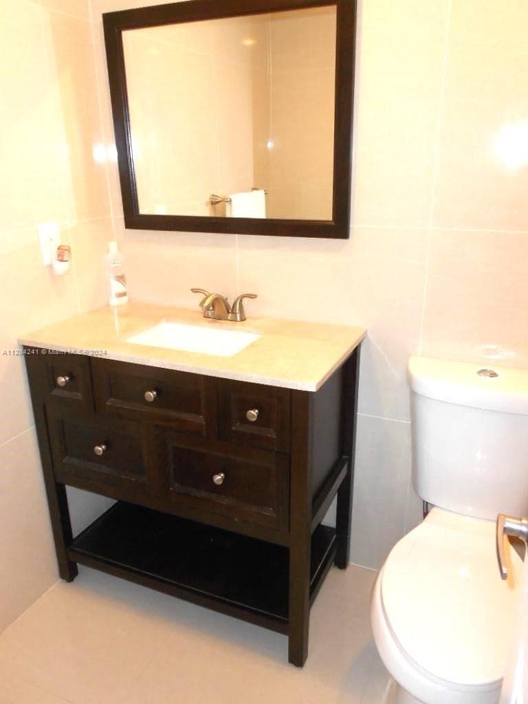 3901 S Ocean Dr 8E photo 13