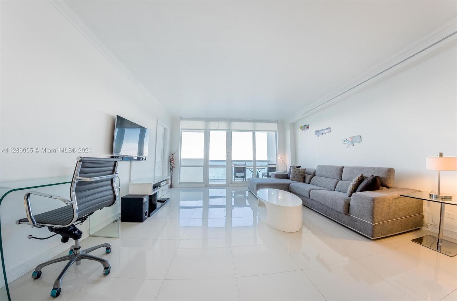 5601 Collins Ave 1206 photo 1
