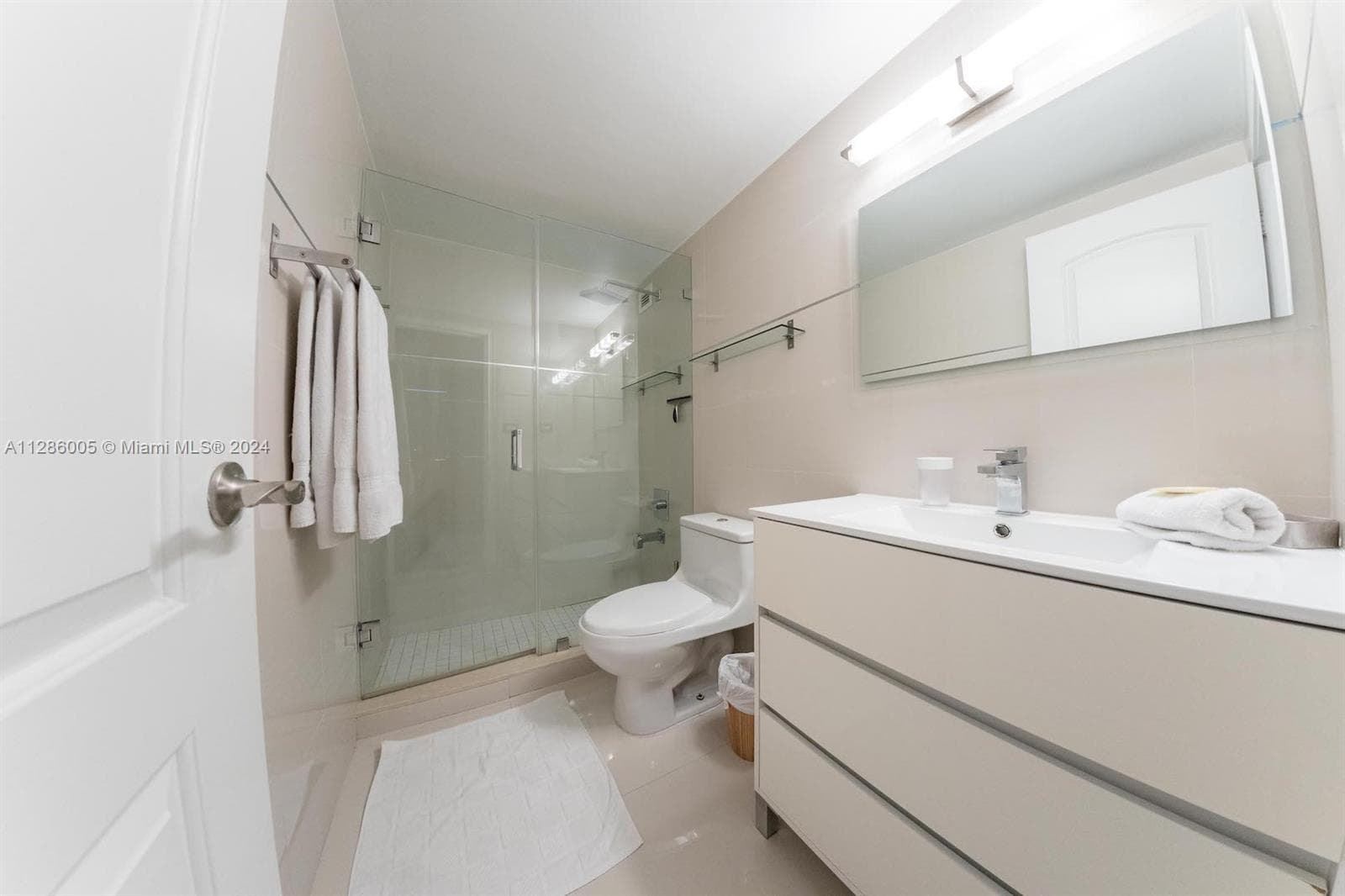 5601 Collins Ave 1206 photo 14