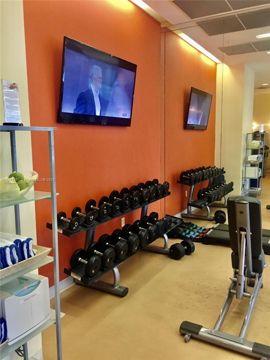 18001 Collins Ave 501 photo 23