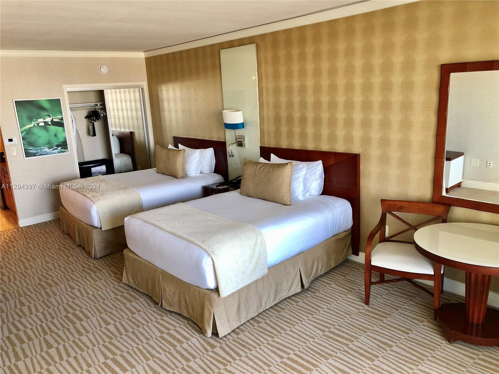 18001 Collins Ave 501 photo 3