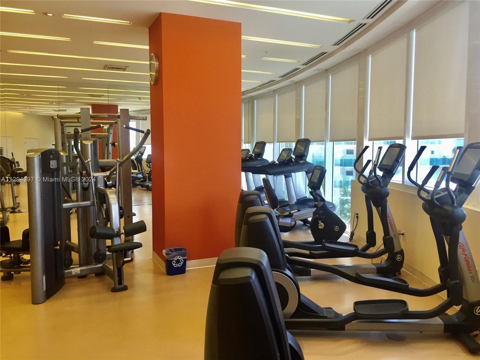 18001 Collins Ave 501 photo 21