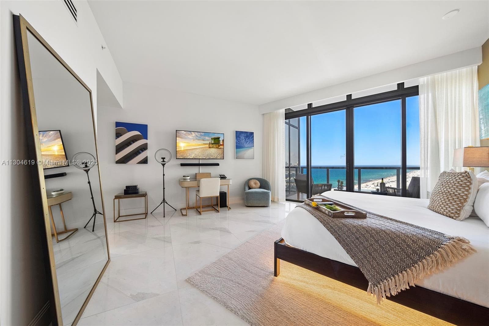 2201 Collins Ave 1926/PH- photo 16
