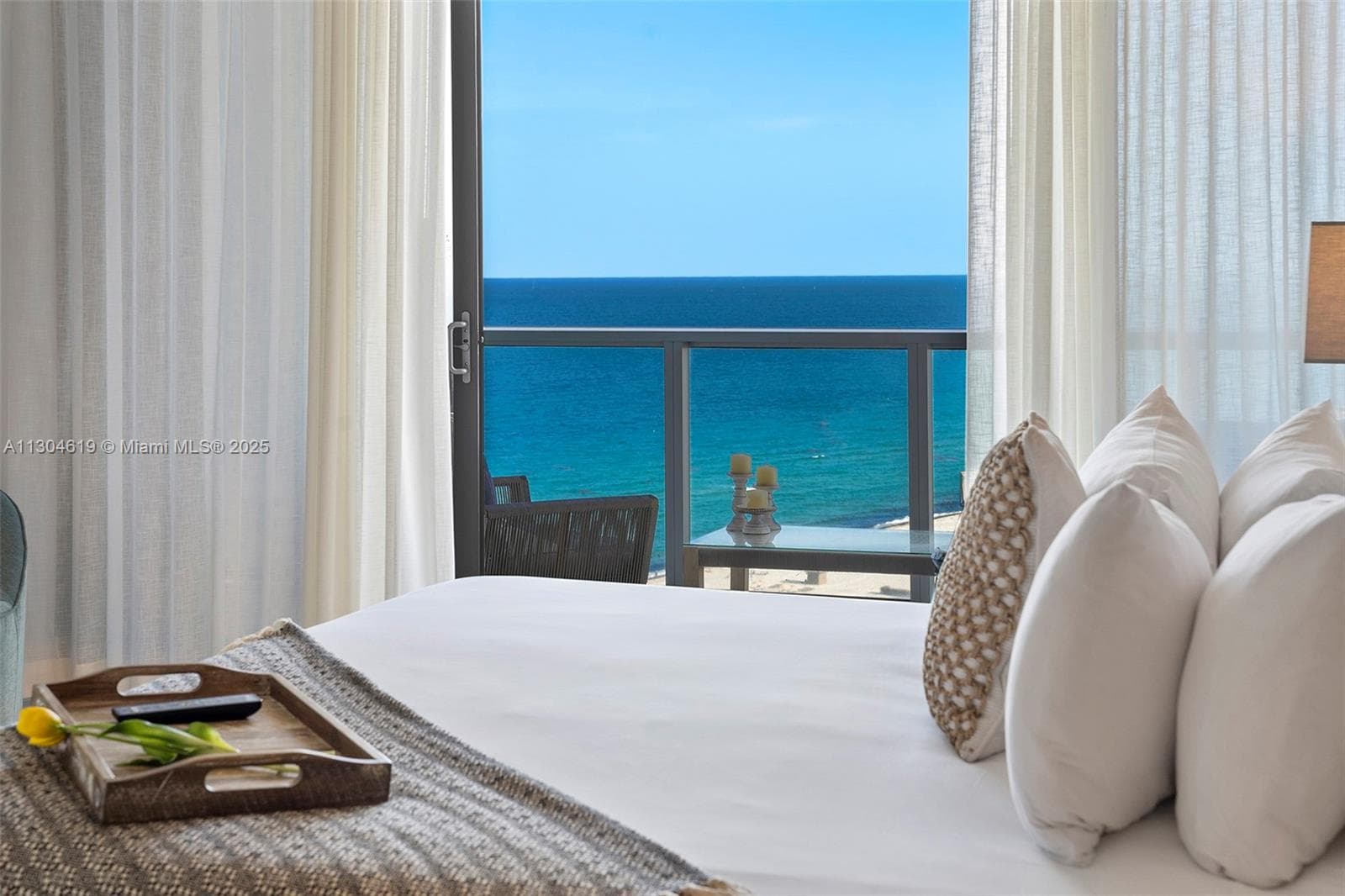 2201 Collins Ave 1926/PH- photo 1