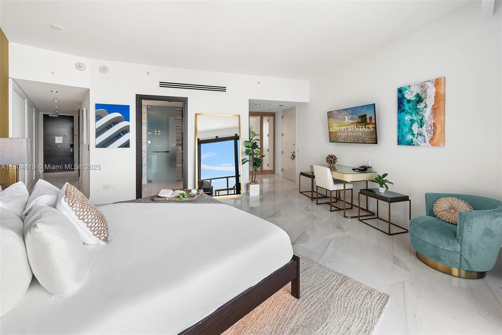 2201 Collins Ave 1926/PH- photo 9