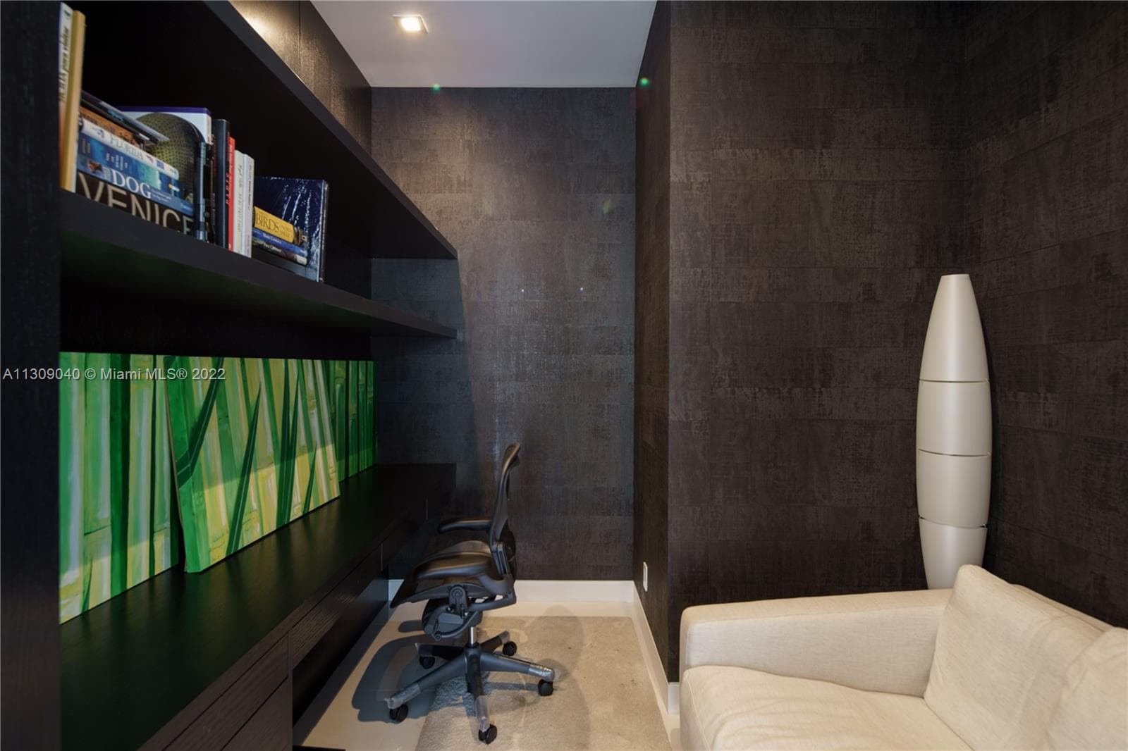 128 Fiesta Way photo 12