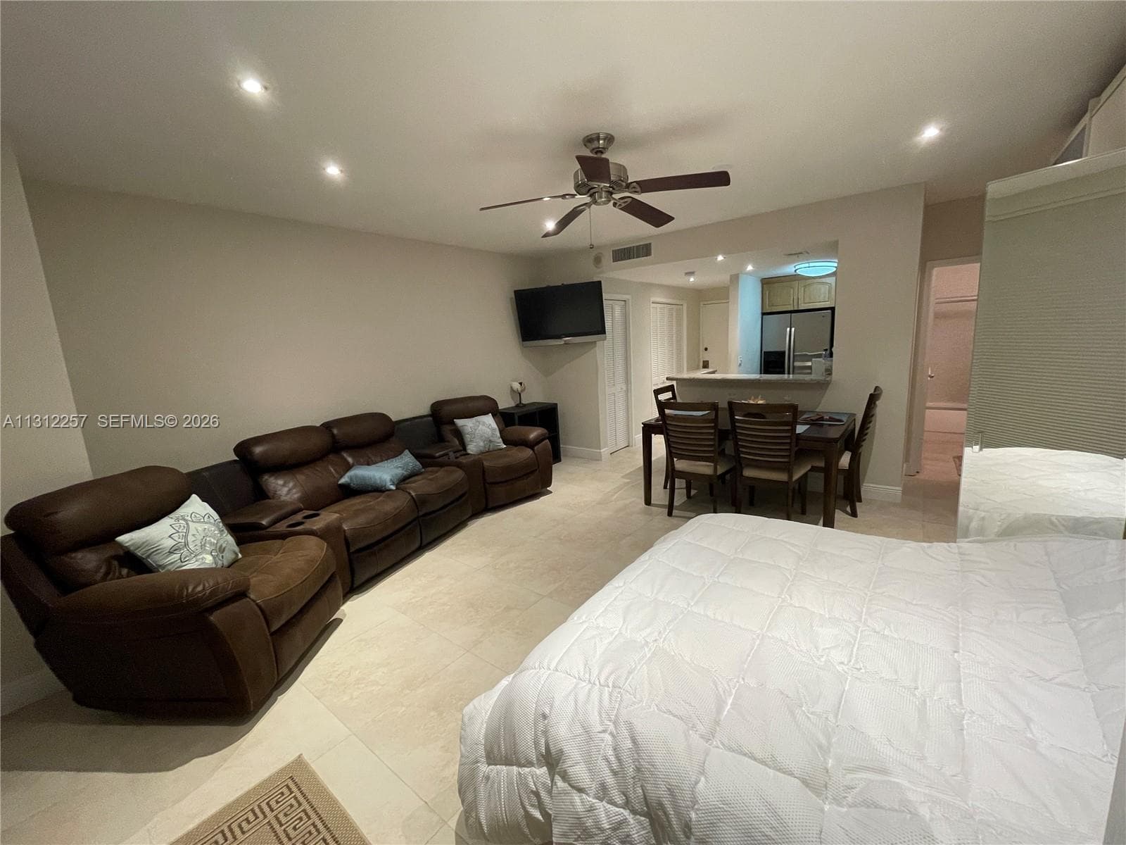 3505 S Ocean Dr 108 photo 4