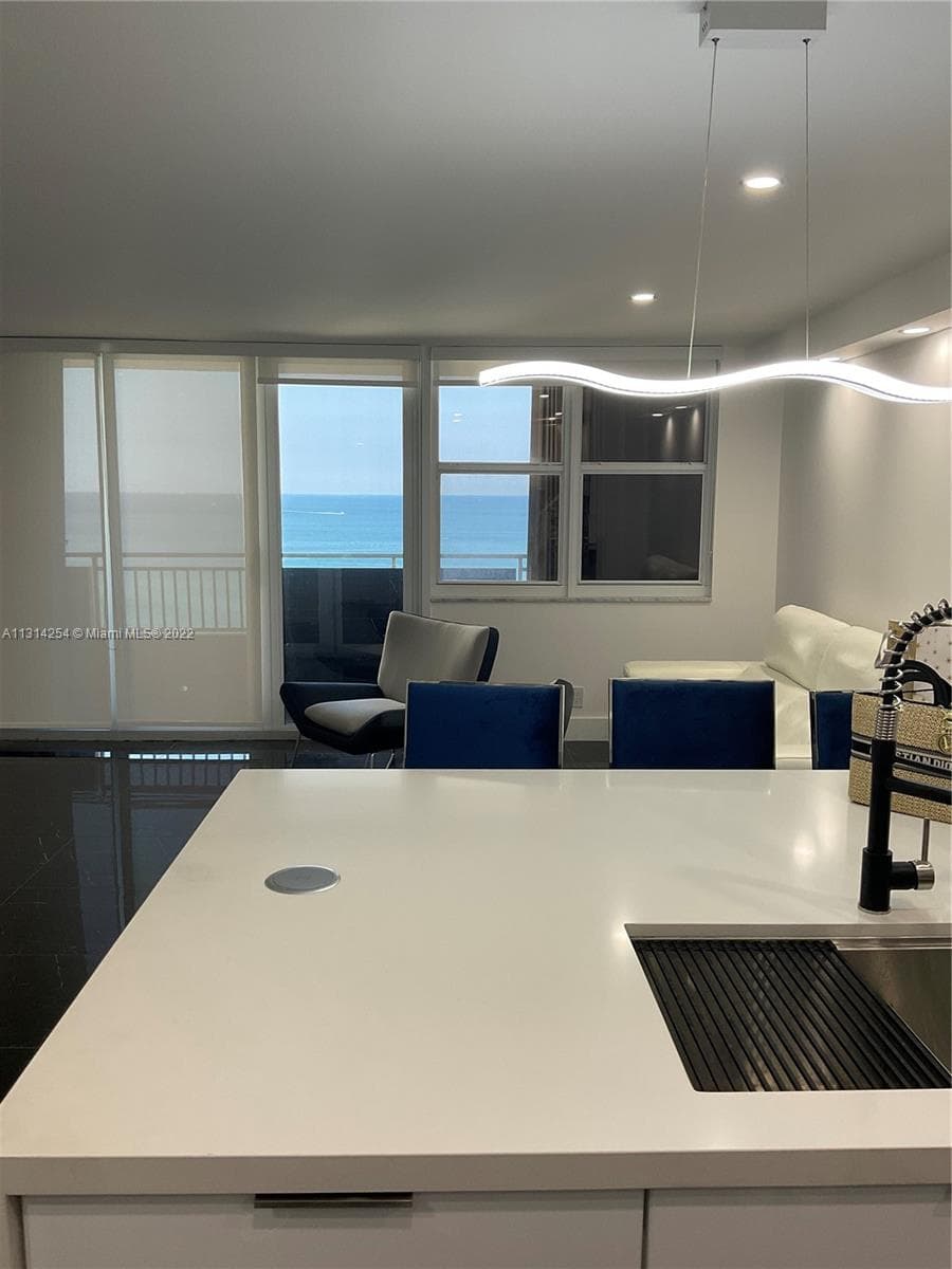3180 S Ocean Dr 1503 photo 3