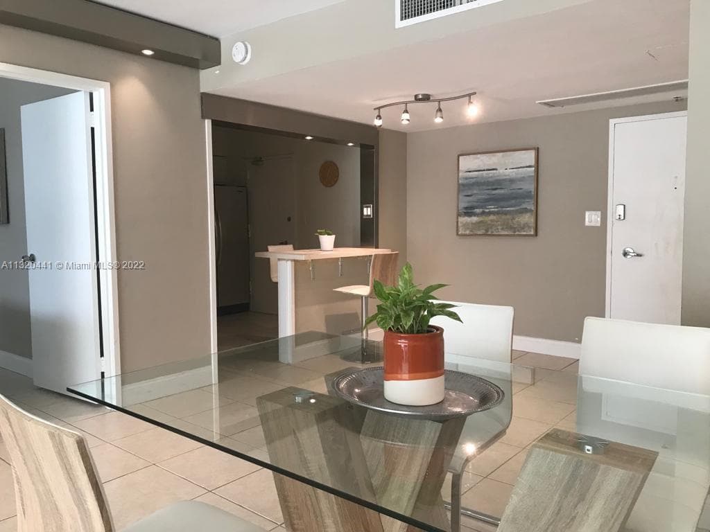 5151 Collins Ave 727 photo 13
