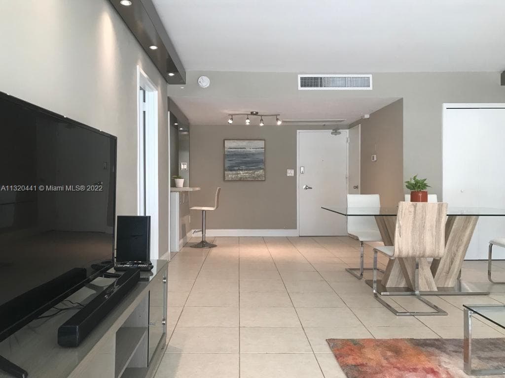 5151 Collins Ave 727 photo 12