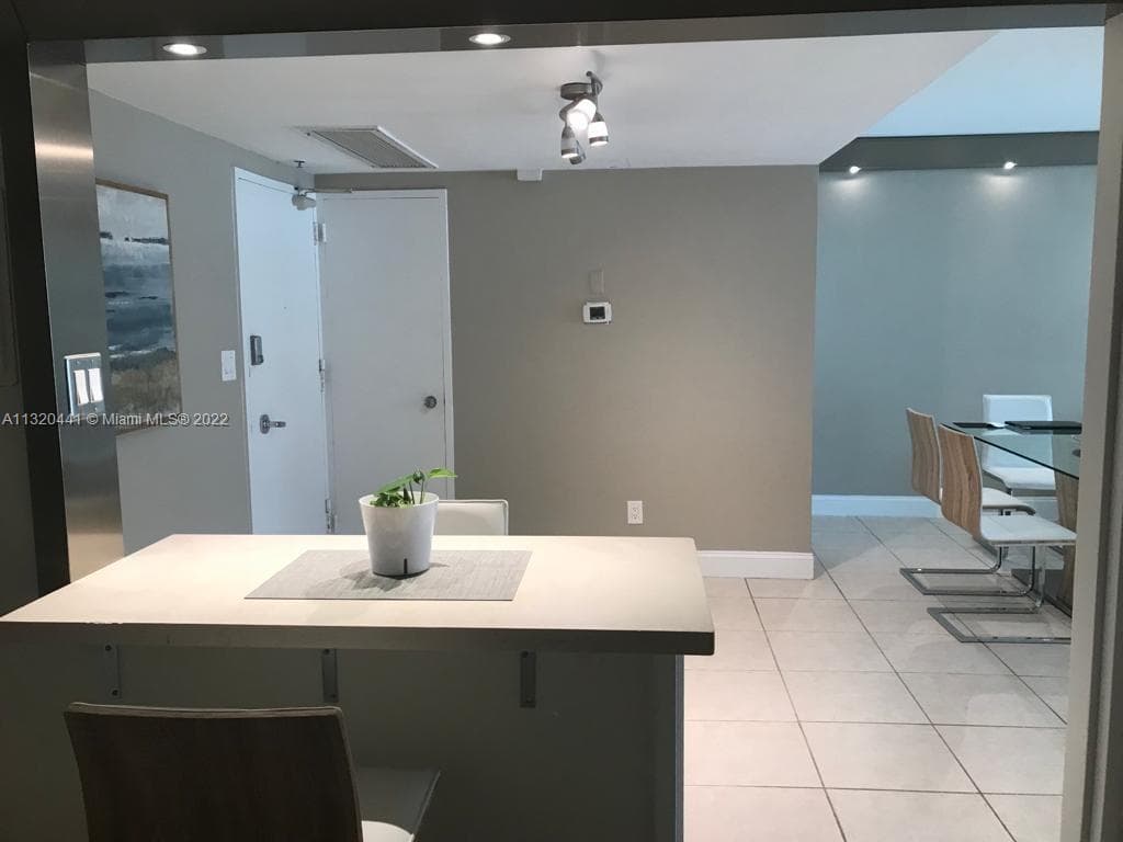 5151 Collins Ave 727 photo 7
