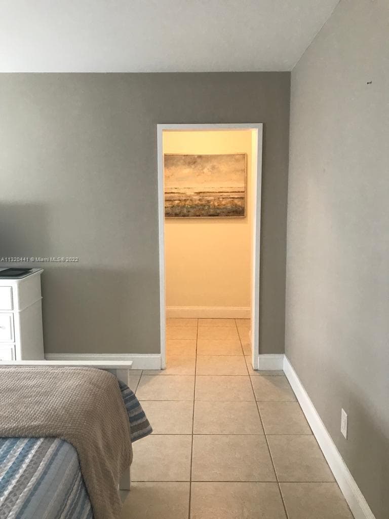 5151 Collins Ave 727 photo 19