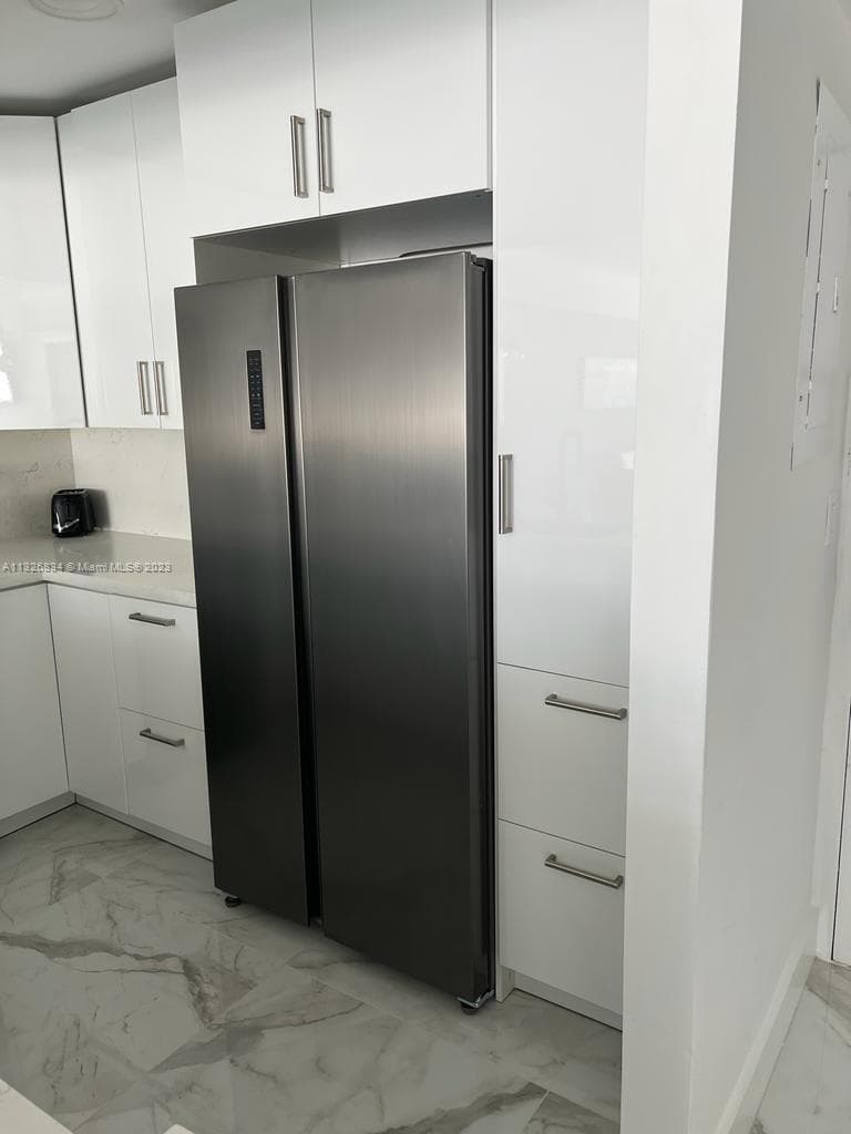 3725 Ocean Dr 1503 photo 9