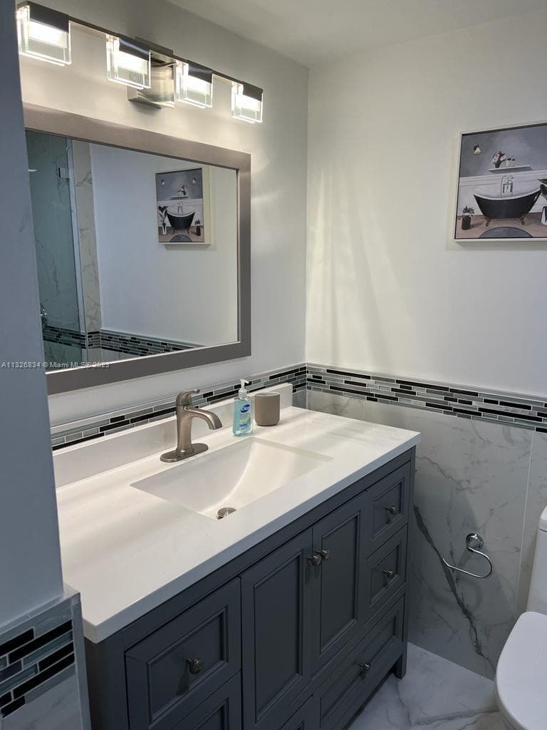 3725 Ocean Dr 1503 photo 14