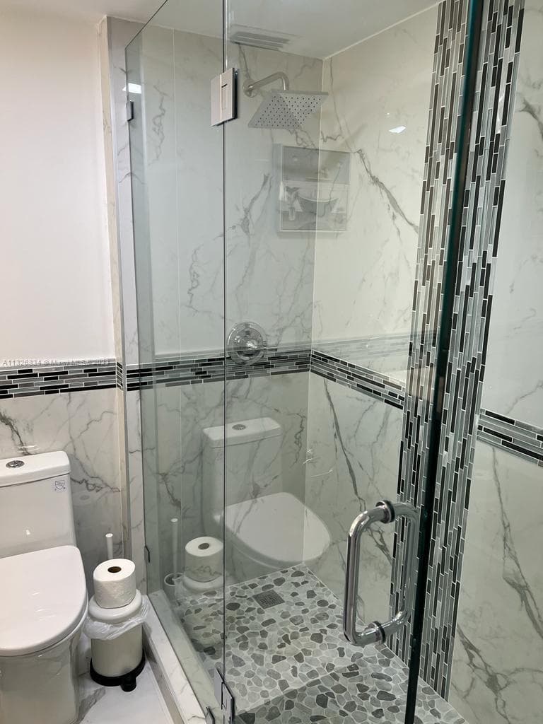 3725 Ocean Dr 1503 photo 18
