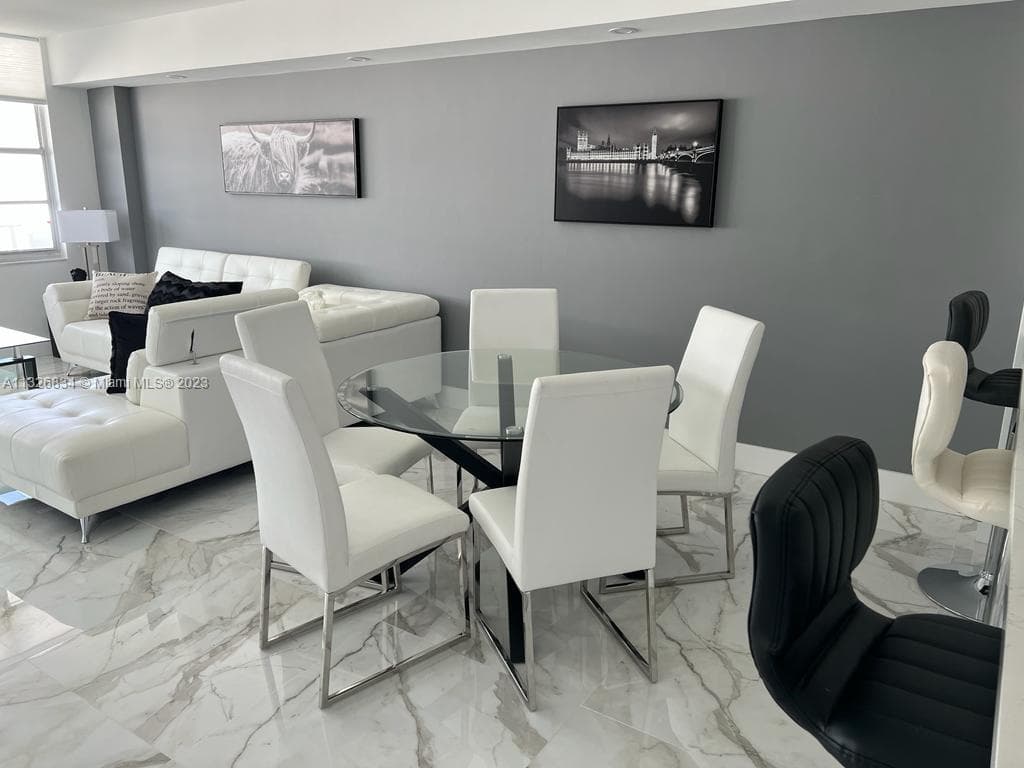 3725 Ocean Dr 1503 photo 4