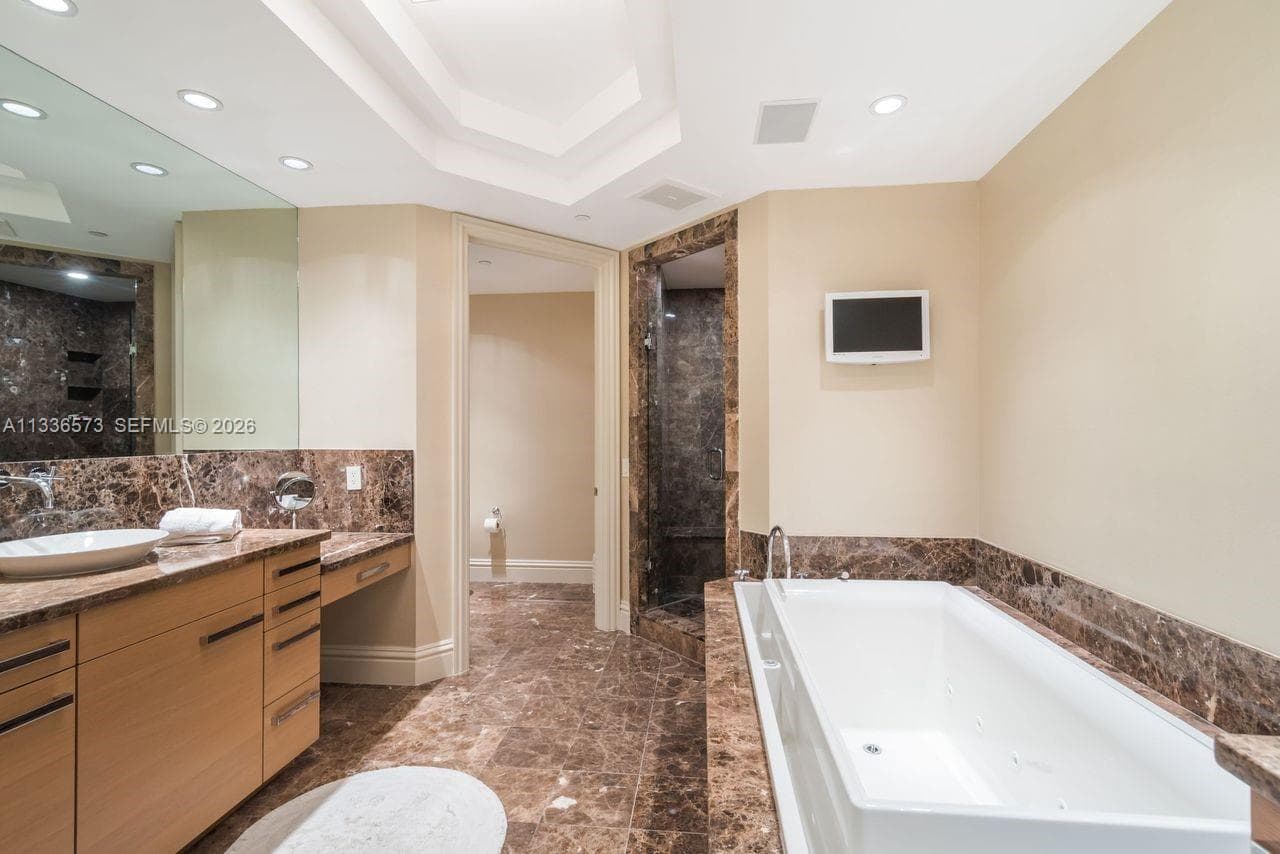 10295 Collins Ave 1202 photo 20