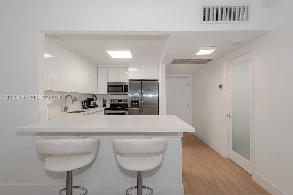 2301 Collins Ave 927 photo 23
