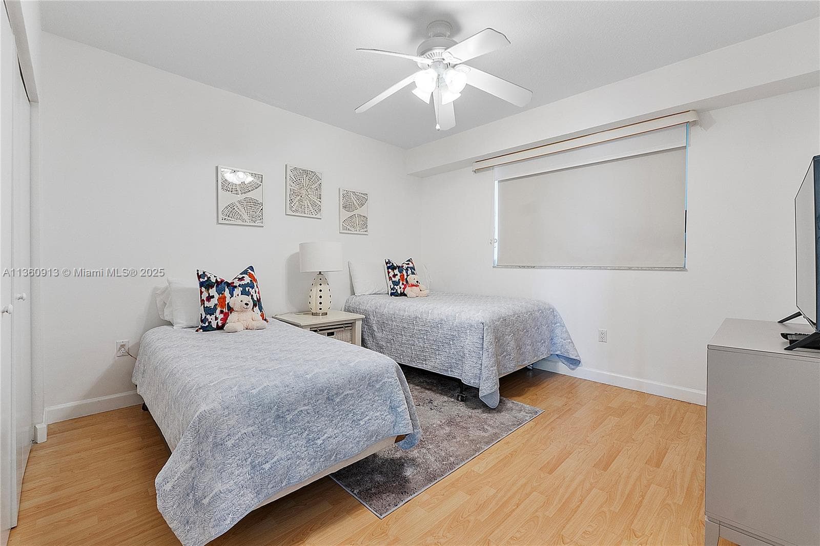 17050 N Bay Rd 807 photo 24