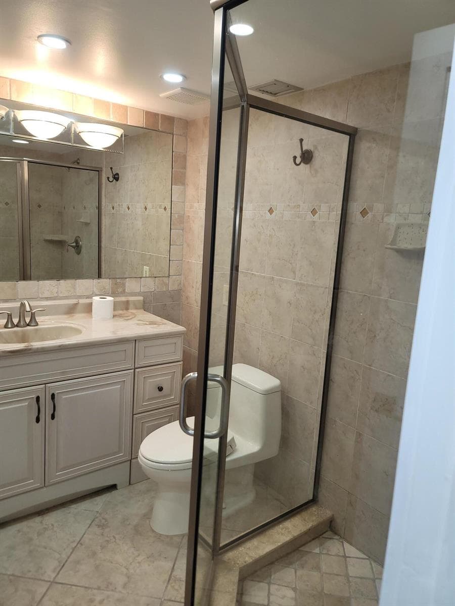 3031 NE 51st Street 305w photo 13