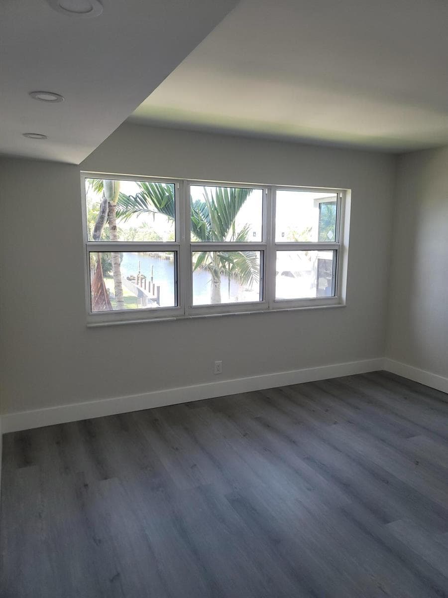 3031 NE 51st Street 305w photo 10