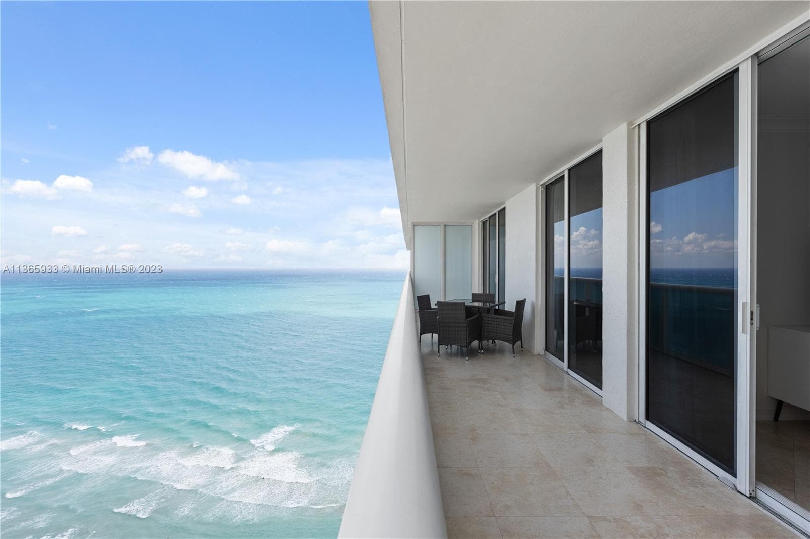 1830 Ocean Dr 3511 photo 23