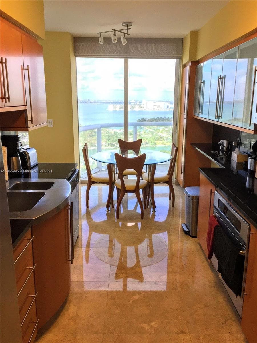 6365 COLLINS AV 3407 photo 7