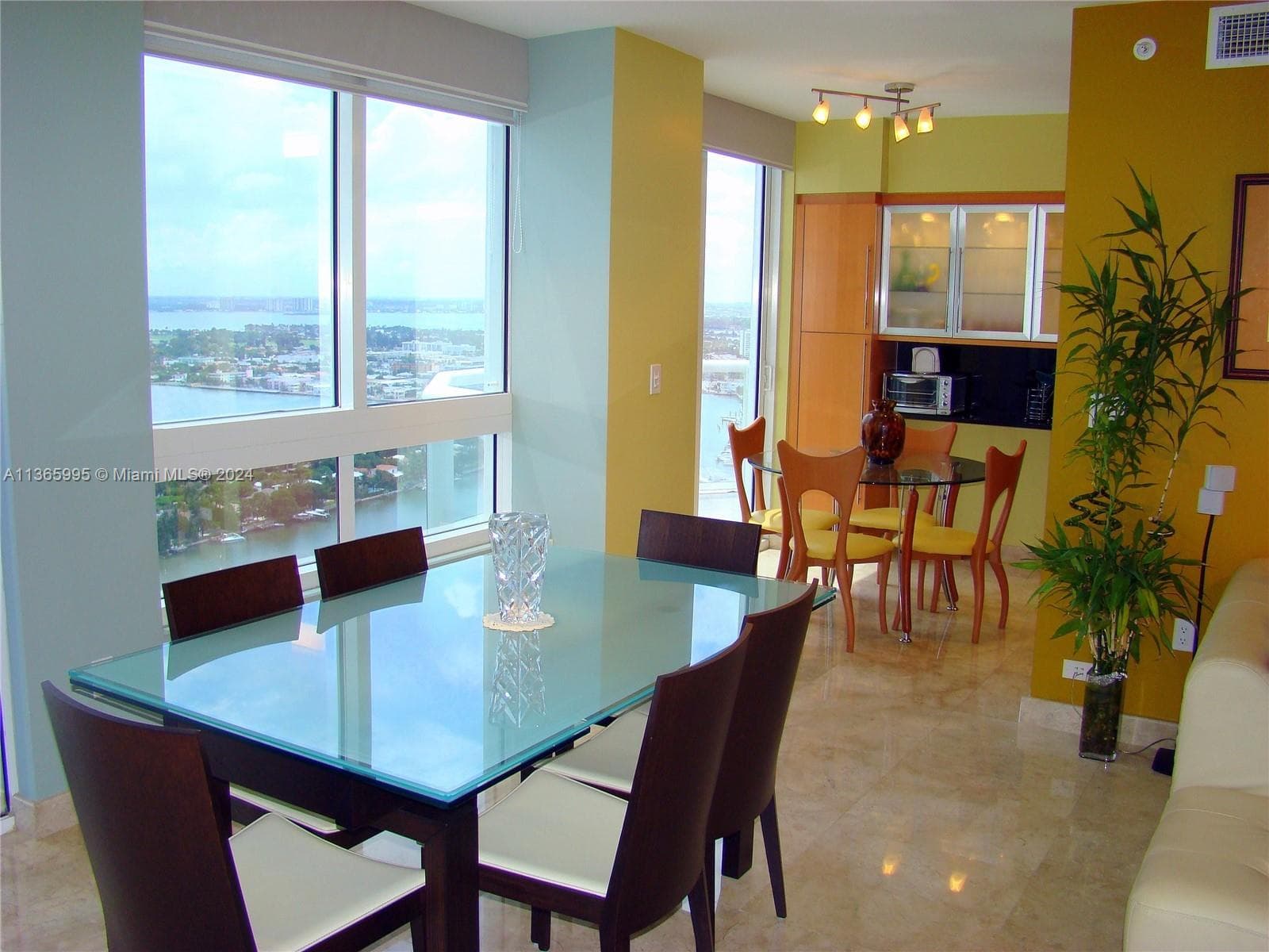 6365 COLLINS AV 3407 photo 4