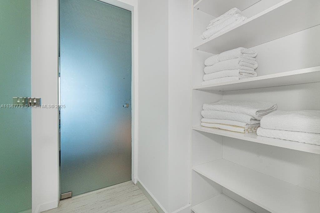 2301 Collins Ave 1032 photo 20