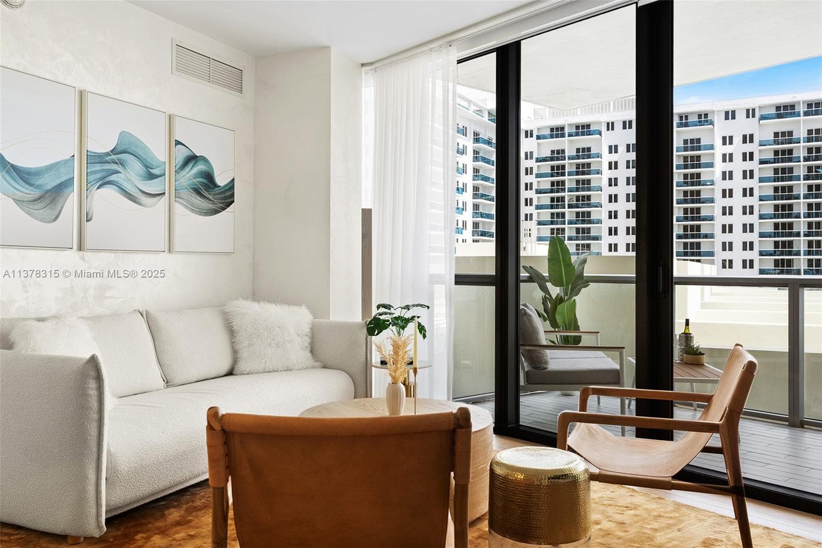 2201 Collins Ave 811 photo 6