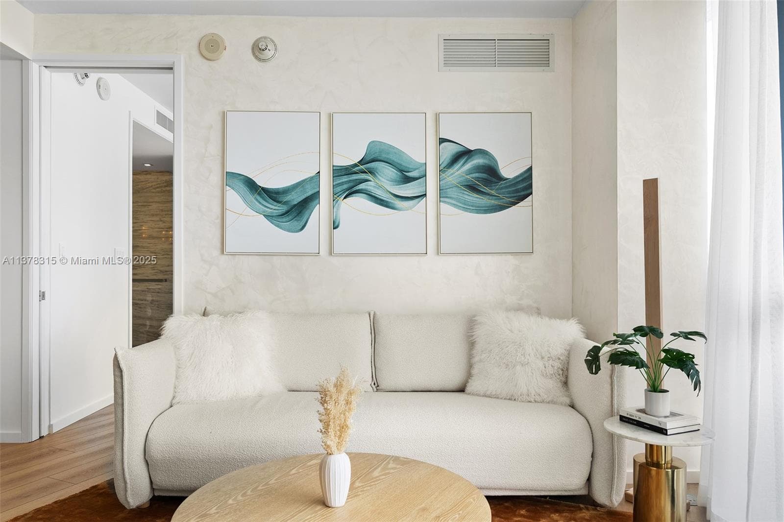 2201 Collins Ave 811 photo 7
