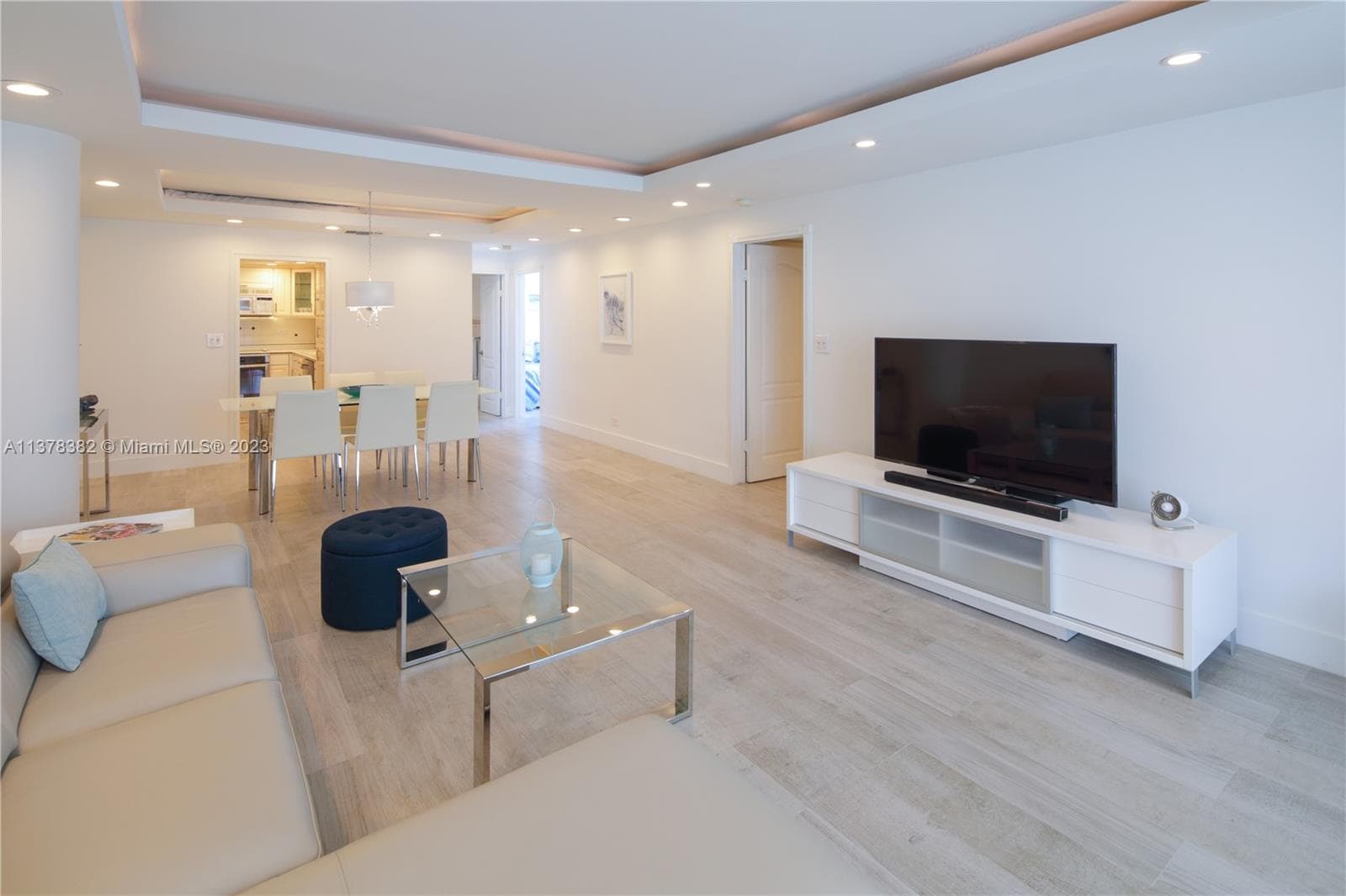 5005 Collins Ave 610 photo 7