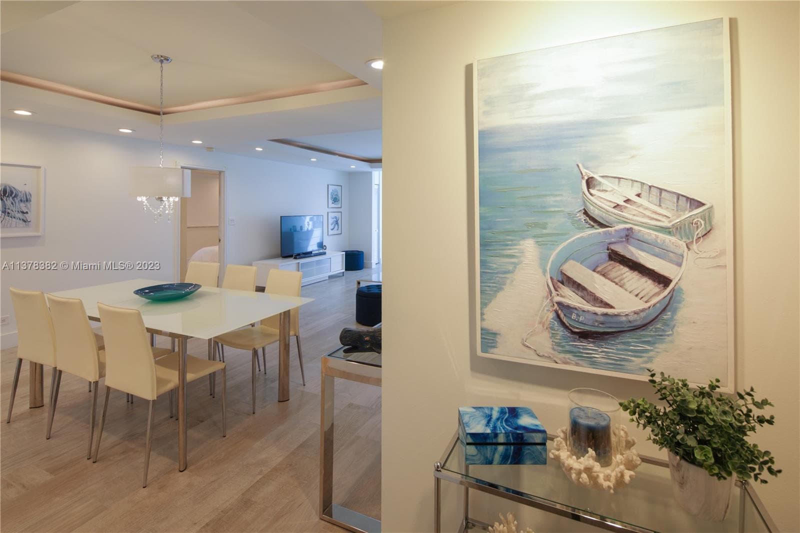 5005 Collins Ave 610 photo 3