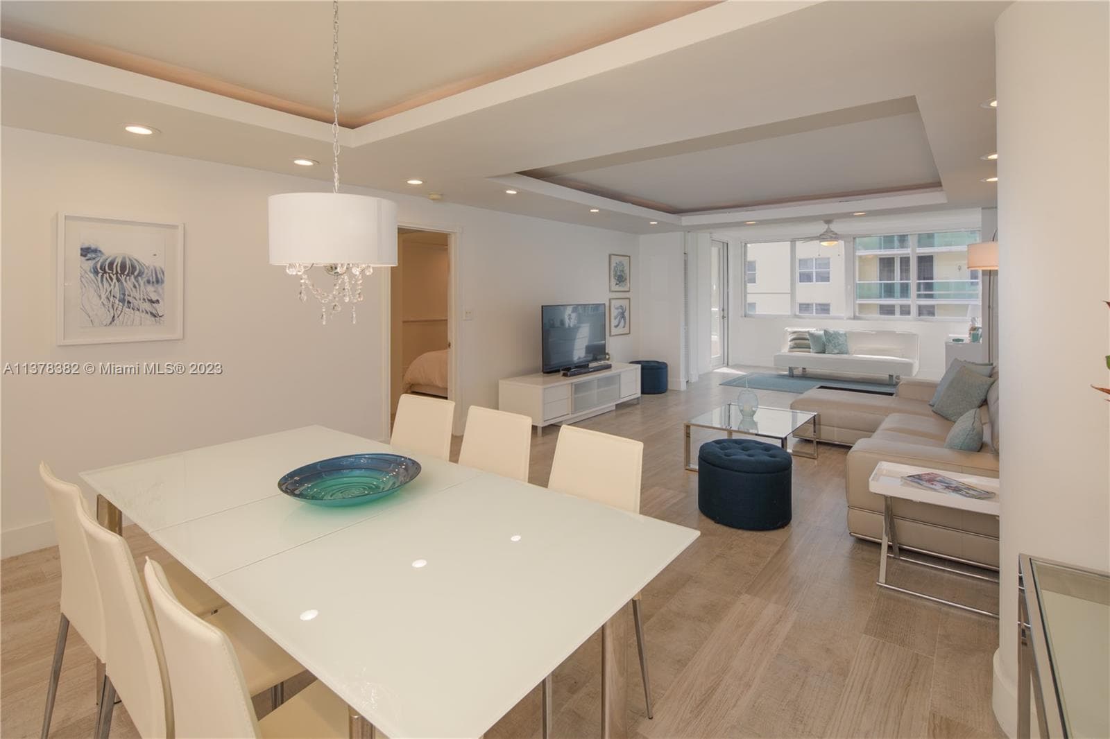 5005 Collins Ave 610 photo 4