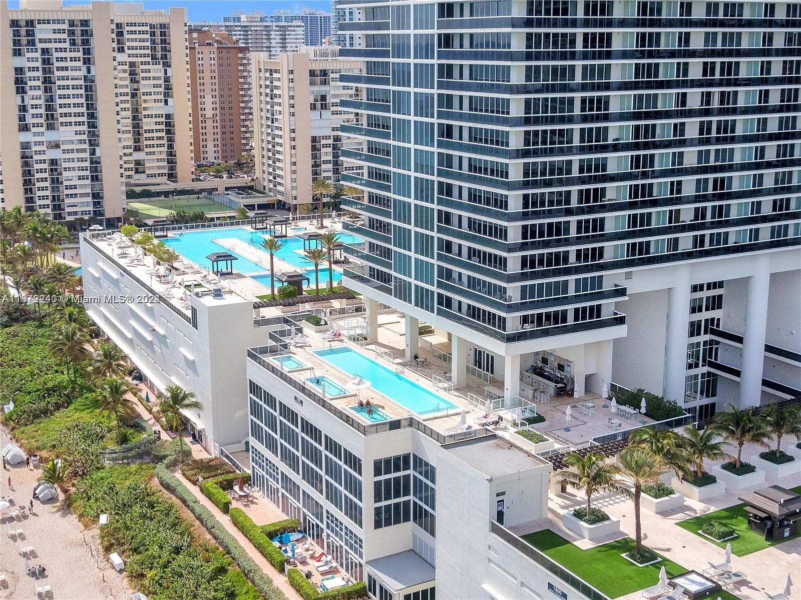 1830 S Ocean Dr 2010 photo 2