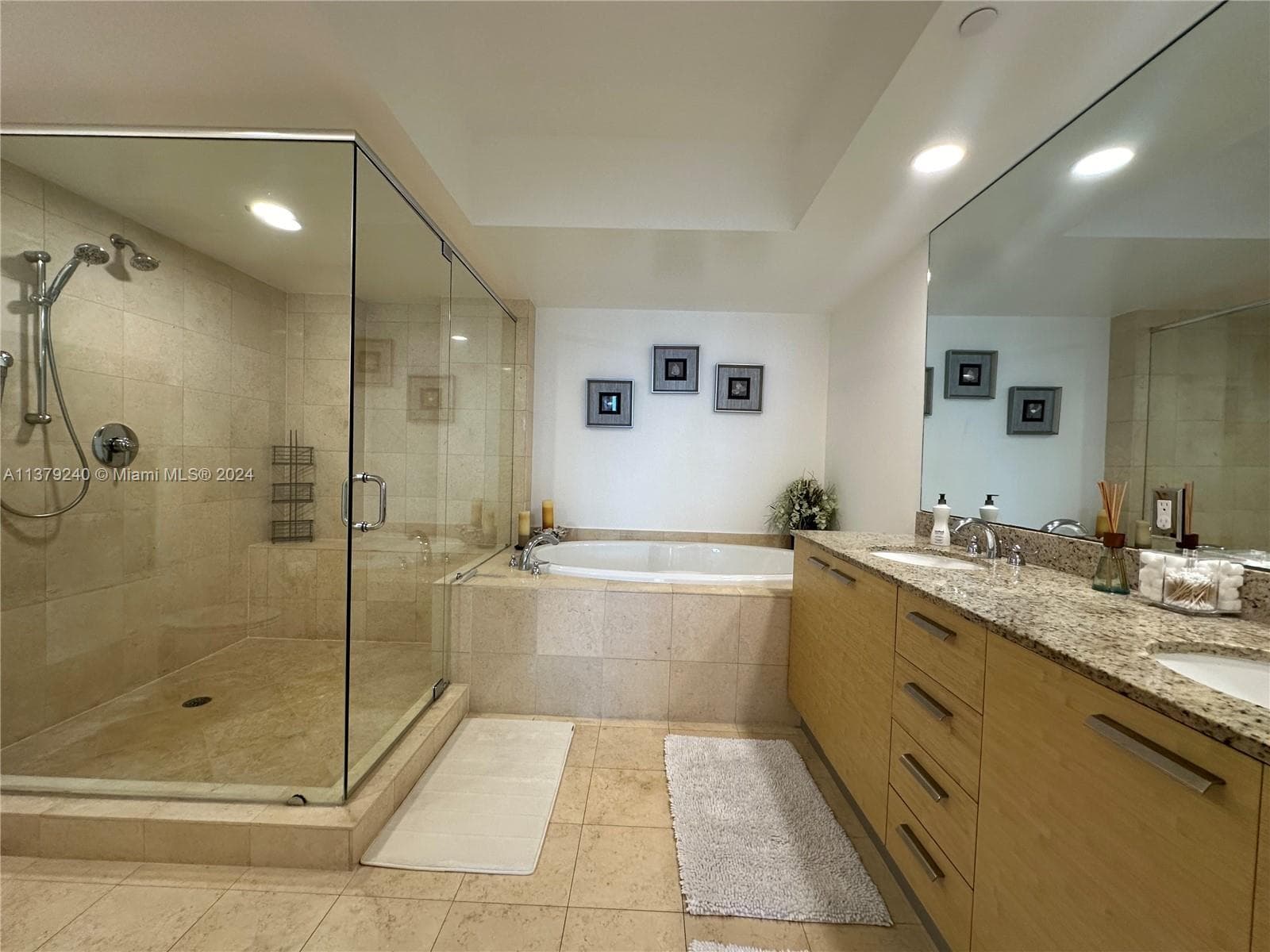 1830 S Ocean Dr 2010 photo 15
