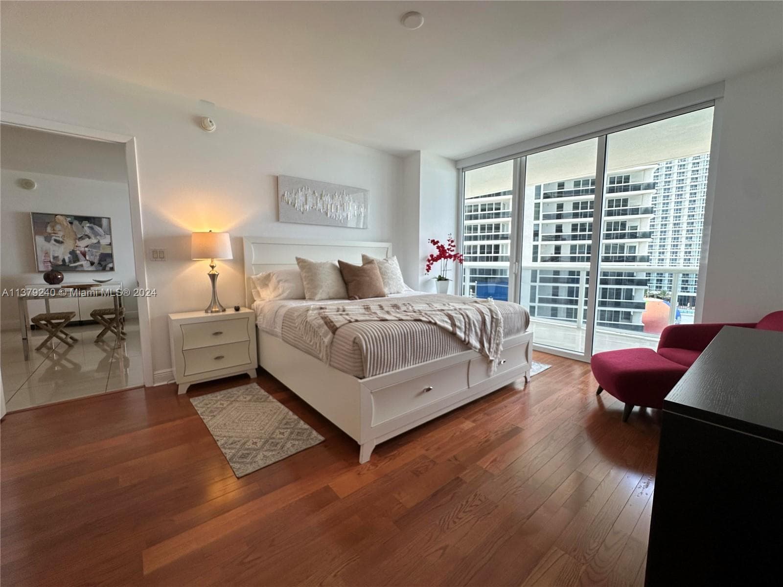 1830 S Ocean Dr 2010 photo 4