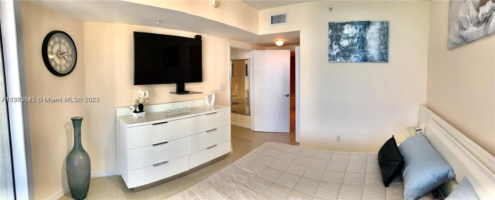 16699 Collins Ave 1705 photo 20